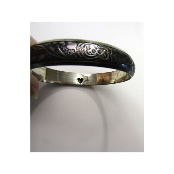 Silver Tone Floral Leaf Bangle 73/4" Boho Whimsigoth Floral VTG Street Victorian - Picture 1 of 5